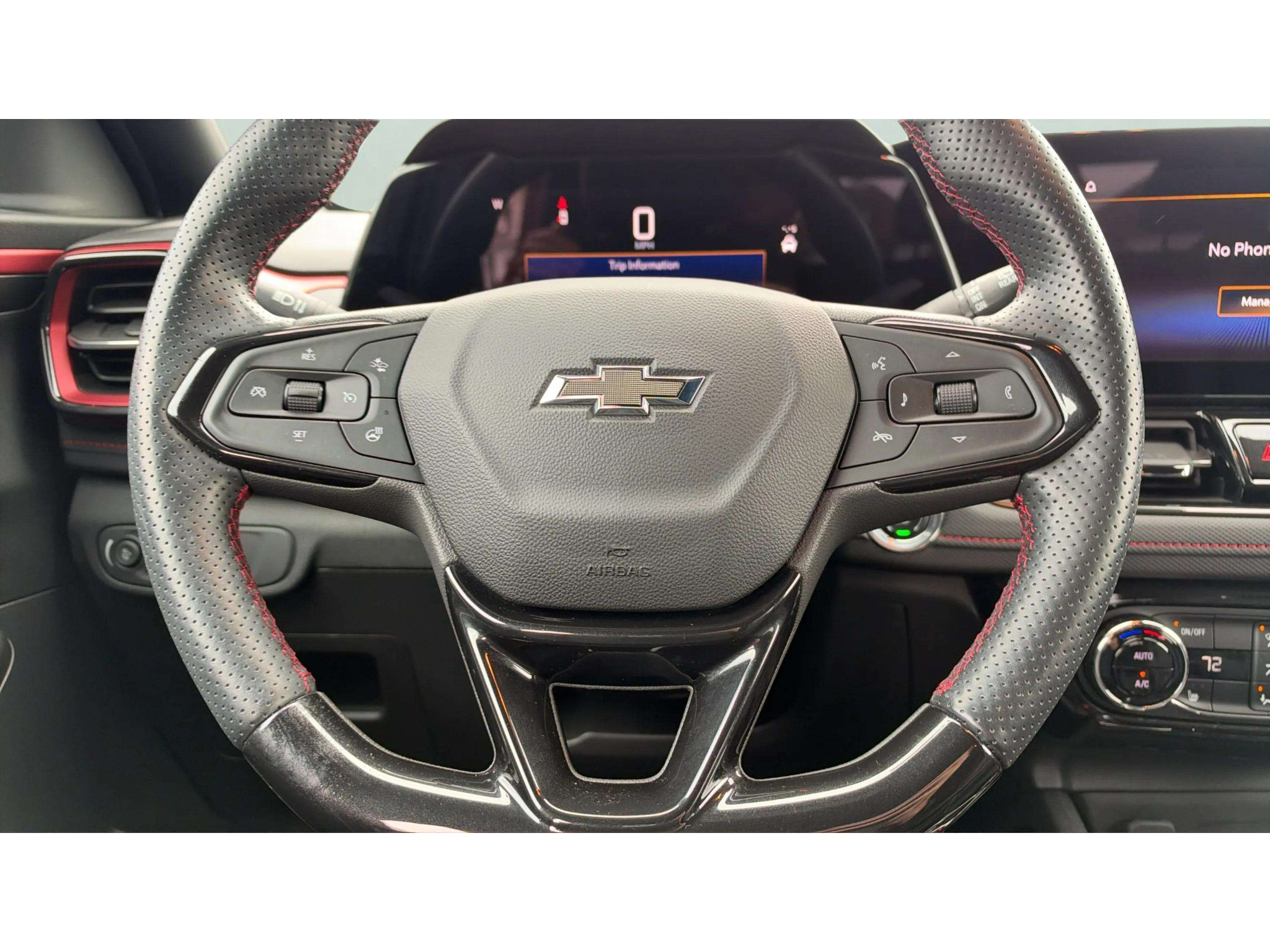 Used 2024 Chevrolet TrailBlazer RS w/ Convenience Package AWD/4WD image 14