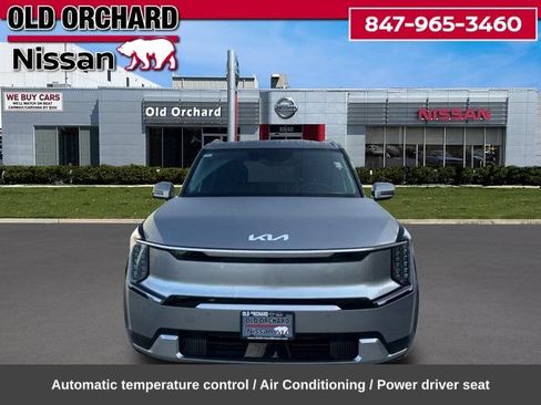 Used 2024 Kia EV9 Land AWD/4WD image 2
