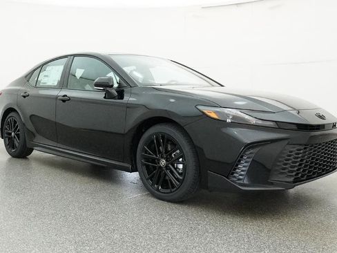 New 2026 Toyota Camry SE image 21