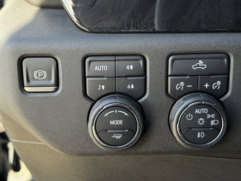 Used 2022 Chevrolet Silverado 1500 RST w/ Z71 Off-Road Package image 23