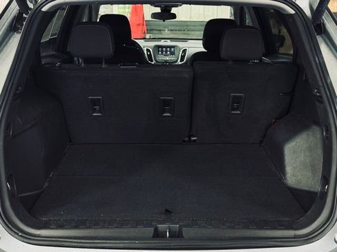 Used 2024 Chevrolet Equinox LT w/ Driver Convenience Package image 10