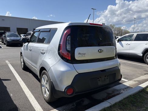 Used 2016 Kia Soul image 4