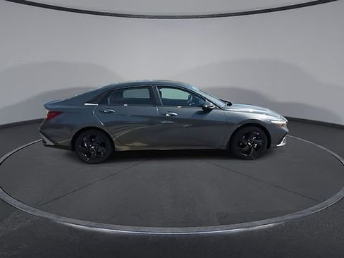 New 2026 Hyundai Elantra SEL Sport image 12