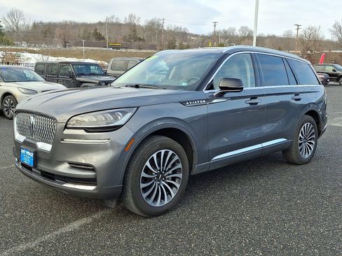 Certified 2023 Lincoln Aviator Reserve w/ Elements Package Plus AWD/4WD image 4