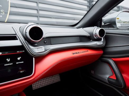 Used 2020 Ferrari GTC4Lusso T RWD image 78