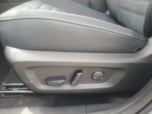 New 2026 Mitsubishi Outlander AWD image 13