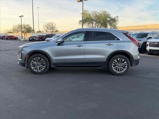 Used 2025 Cadillac XT4 Premium Luxury FWD image 1
