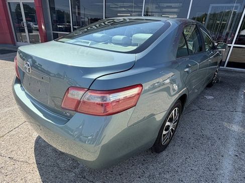 Used 2009 Toyota Camry LE FWD image 9
