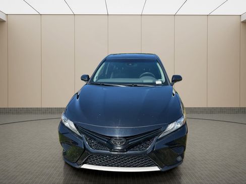 Used 2019 Toyota Camry XSE FWD image 6
