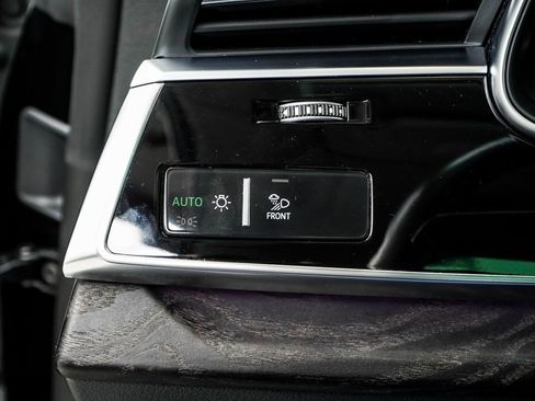 Used 2023 Audi Q8 Prestige image 37