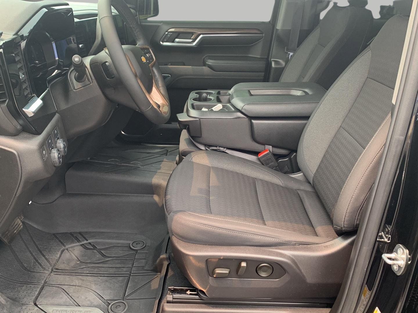 Certified 2024 Chevrolet Silverado 1500 LT AWD/4WD image 21