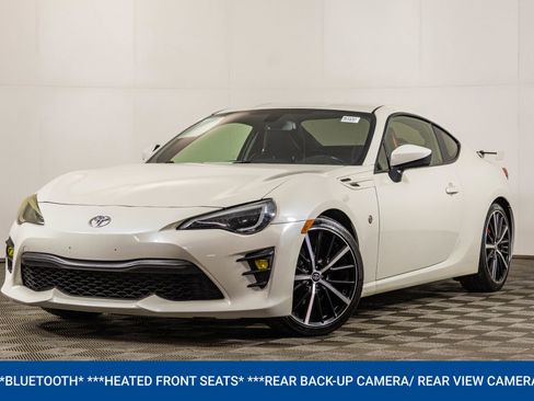 Used 2020 Toyota 86 image 2