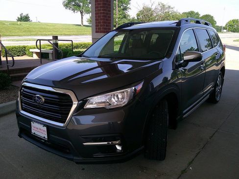 Used 2020 Subaru Ascent Touring w/ Popular Package #2A AWD/4WD image 2
