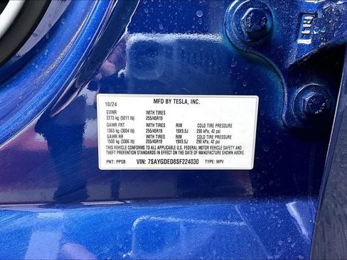 Used 2025 Tesla Model Y Long Range RWD image 35