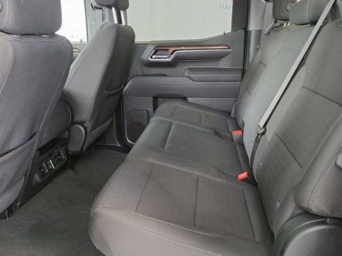 Used 2025 Chevrolet Silverado 1500 LT image 24