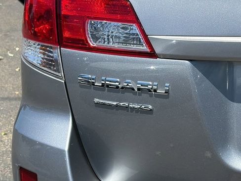 Used 2011 Subaru Outback 2.5i AWD/4WD image 12