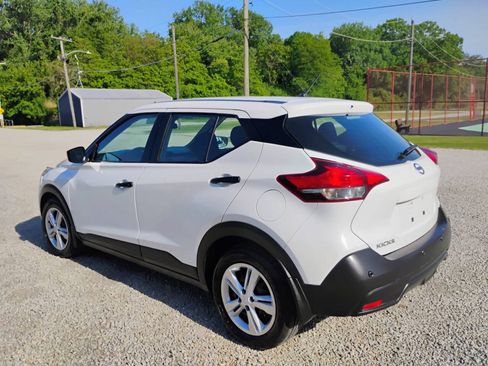 Used 2020 Nissan Kicks S FWD image 4
