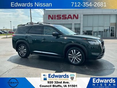 Used 2022 Nissan Pathfinder Platinum w/ Lighting Package (N93)