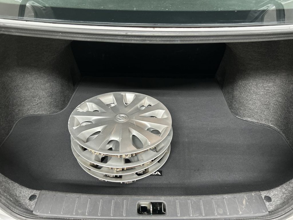 Used 2019 Nissan Versa S Plus FWD image 22