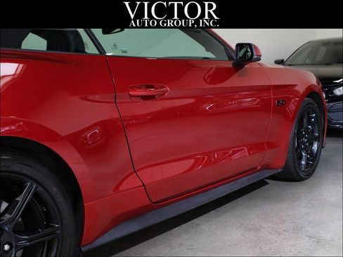 Used 2020 Ford Mustang GT Premium w/ Carbon Sport Interior Package RWD image 16