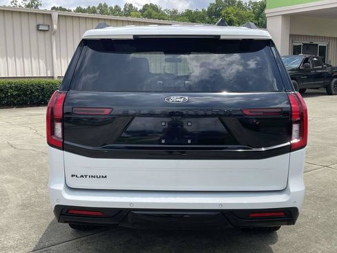 New 2025 Ford Expedition Platinum w/ Stealth Performance Package AWD/4WD image 4
