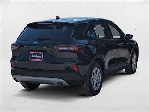 New 2025 Ford Escape Active image 2