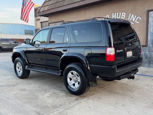 Used 2001 Toyota 4Runner SR5 image 8