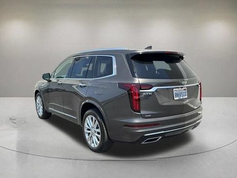 Used 2020 Cadillac XT6 Premium Luxury AWD/4WD image 4