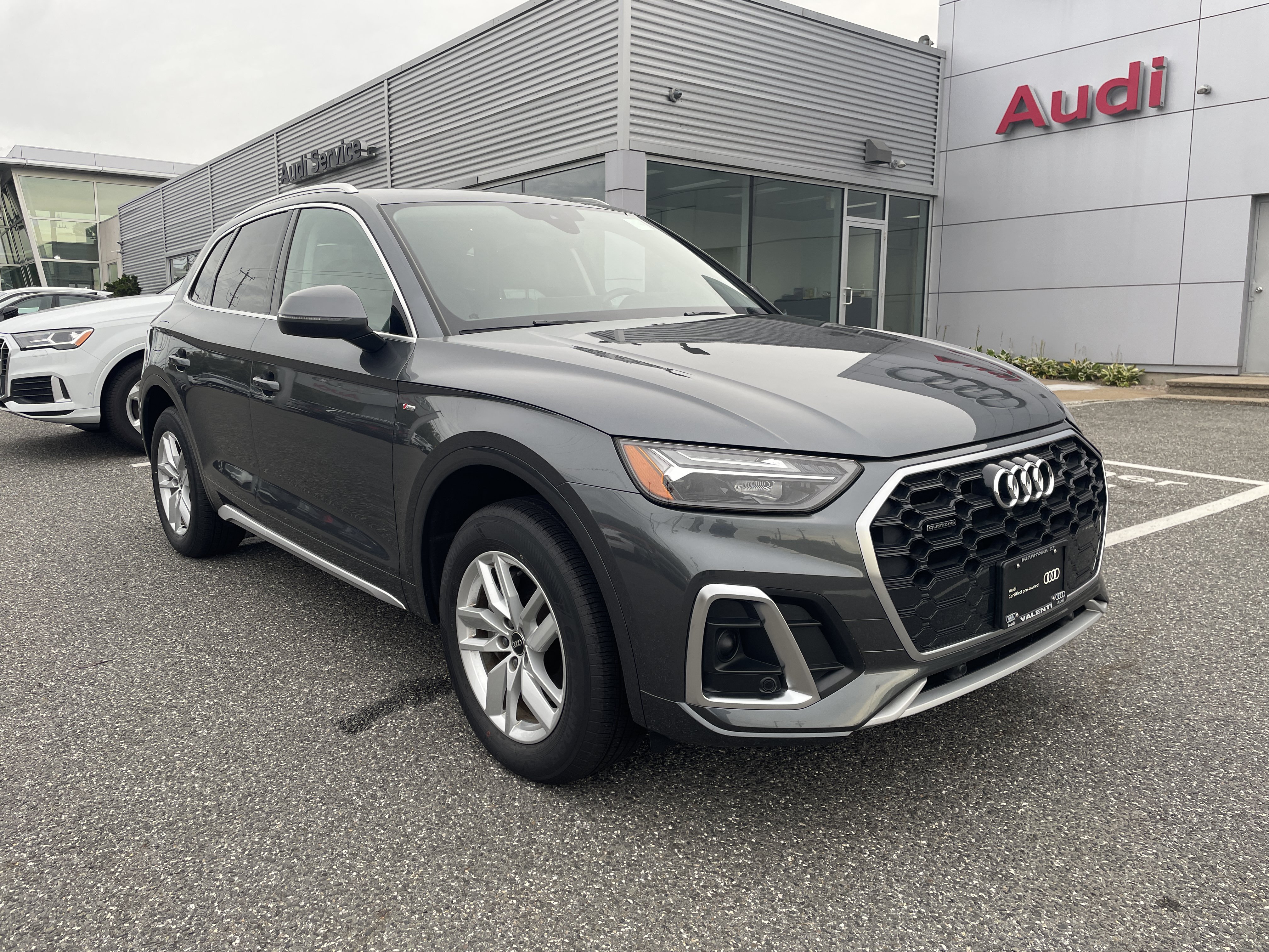 Certified 2023 Audi Q5 2.0T Premium w/ Convenience Package AWD/4WD image 1