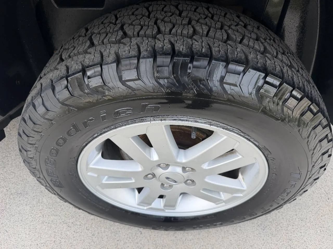 Used 2009 Ford Explorer Sport Trac XLT AWD/4WD image 42
