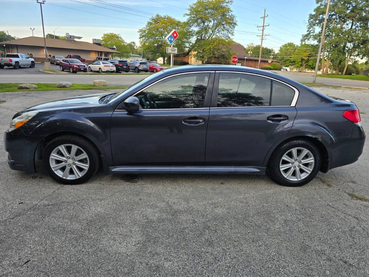 Used 2011 Subaru Legacy 2.5i Premium w/ All-Weather Pkg AWD/4WD image 4