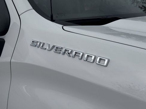 Used 2025 Chevrolet Silverado 1500 W/T image 8