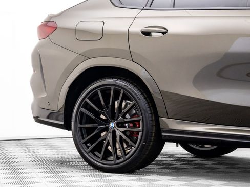 New 2026 BMW X6 M60i w/ Executive Package image 36