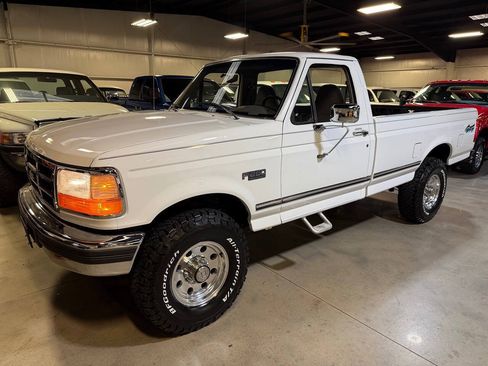 Used 1997 Ford F250 4x4 Regular Cab Heavy Duty image 2