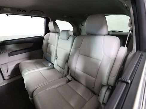 Used 2011 Honda Odyssey EX-L image 15