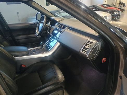 Used 2018 Land Rover Range Rover Sport HSE AWD/4WD image 34
