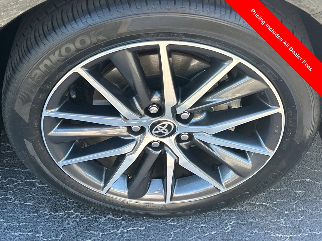 Used 2022 Toyota Camry XLE w/ Navigation Package FWD image 27