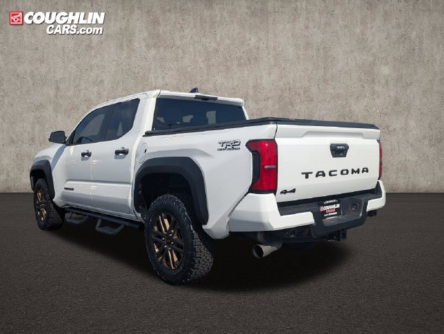 Used 2025 Toyota Tacoma TRD Off-Road AWD/4WD image 5