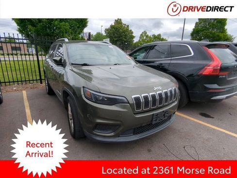 Used 2020 Jeep Cherokee Latitude FWD image 1