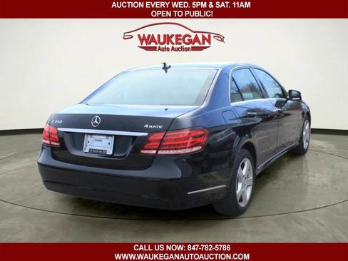 Used 2014 Mercedes-Benz E 350 4MATIC Sedan image 3