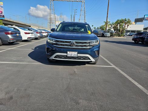 Used 2023 Volkswagen Atlas SE FWD image 2