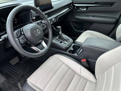 Used 2025 Honda CR-V Sport Touring image 10