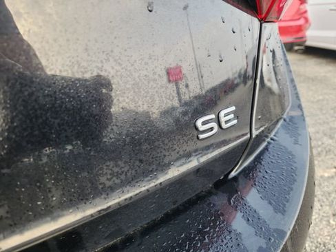 Used 2022 Volkswagen Jetta SE image 9