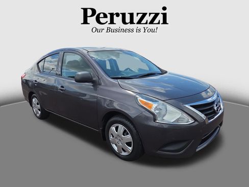 Used 2015 Nissan Versa S Plus FWD image 1