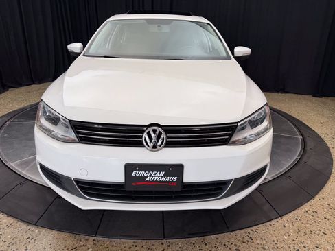Used 2013 Volkswagen Jetta SE FWD image 13