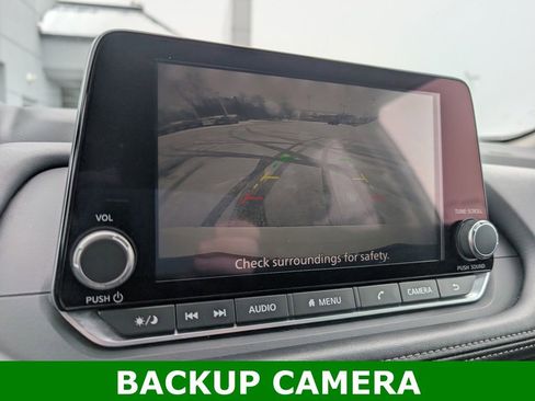 Used 2024 Nissan Rogue S image 3