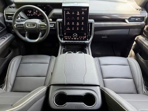 New 2026 GMC Yukon XL Elevation w/ Elevation Premium Package AWD/4WD image 23