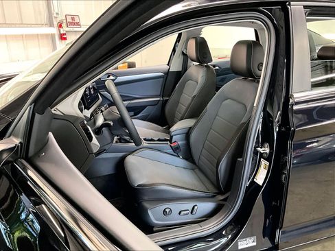 New 2026 Volkswagen Jetta SE FWD image 11