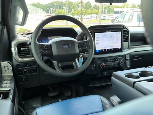 Used 2025 Ford F150 XL AWD/4WD image 19