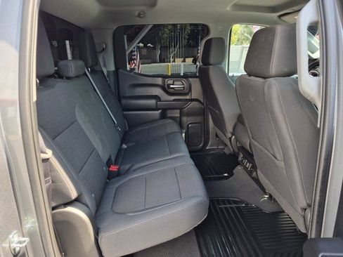 Used 2021 Chevrolet Silverado 1500 LT RWD image 8